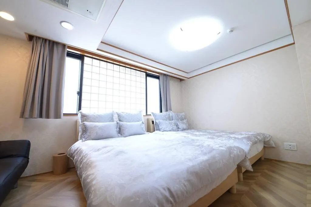 La3 Hotel 新宿三階建て一軒家（屋内エレベーター付き) Tokyo 0*,