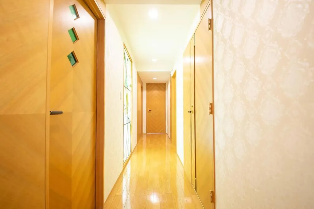 La3 Hotel 新宿三階建て一軒家（屋内エレベーター付き) Tokyo